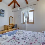 فيلة Casa Veznaveri بوريتش