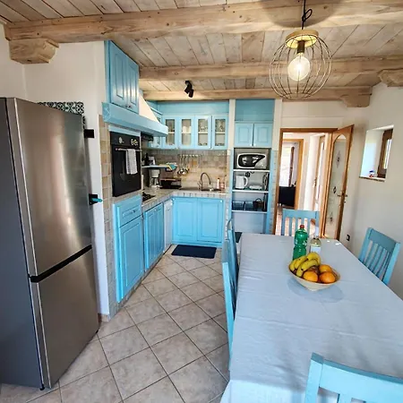 Vila Casa Veznaveri *