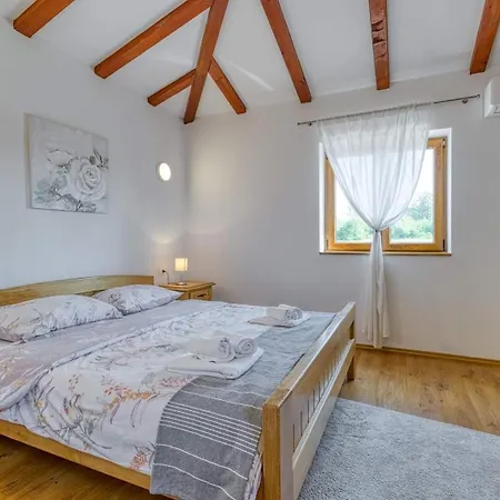 Вілла Casa Veznaveri