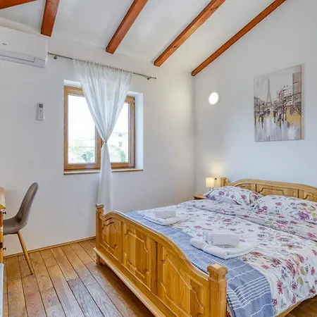 Casa Veznaveri Vila *