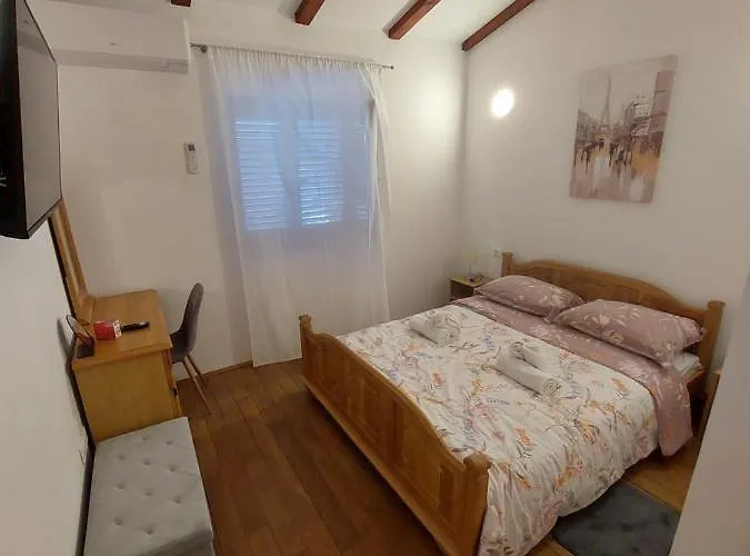 Casa Veznaveri Вілла Пореч