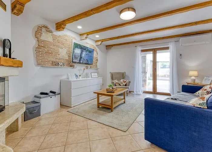 Casa Veznaveri Вілла *